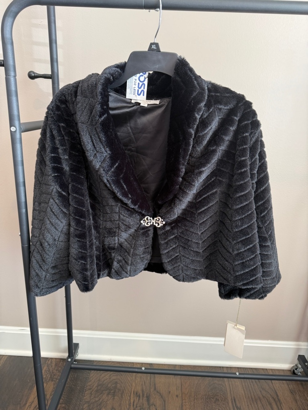 Haani Black Faux Fur Cropped crop jacket with Decorative Clasp